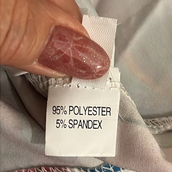 Taylor Swift graphic sleep shirt, fashion buttondown shirt, pink, size M - Picture 8 of 9